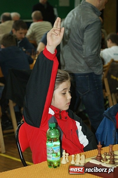 Zdjęcie w galerii na portalu naszraciborz.pl: Szachowa rywalizacja w X Memoriale im. W. Hanczarka wiadomości z regionu
