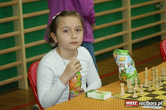 Zdjęcie w galerii na portalu naszraciborz.pl: Szachowa rywalizacja w X Memoriale im. W. Hanczarka wiadomości z regionu