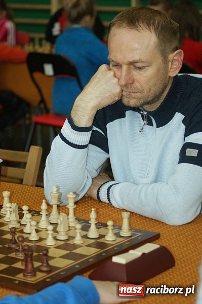 Zdjęcie w galerii na portalu naszraciborz.pl: Szachowa rywalizacja w X Memoriale im. W. Hanczarka wiadomości z regionu