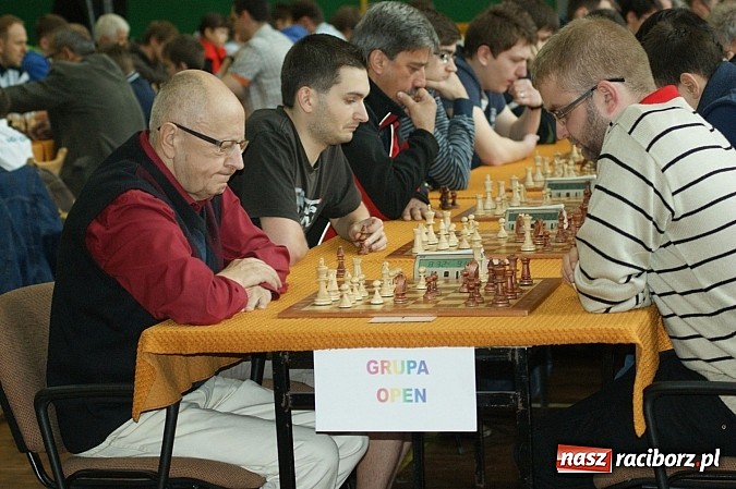 Zdjęcie w galerii na portalu naszraciborz.pl: Szachowa rywalizacja w X Memoriale im. W. Hanczarka wiadomości z regionu