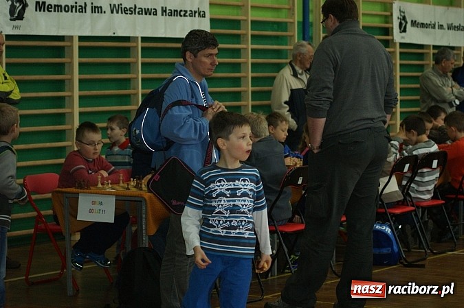 Zdjęcie w galerii na portalu naszraciborz.pl: Szachowa rywalizacja w X Memoriale im. W. Hanczarka wiadomości z regionu