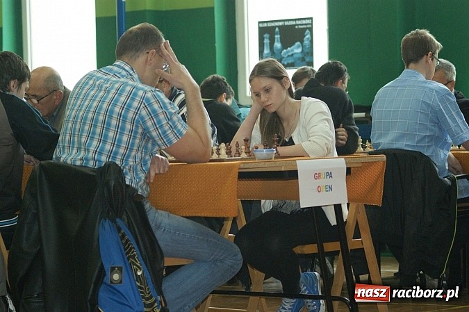 Zdjęcie w galerii na portalu naszraciborz.pl: Szachowa rywalizacja w X Memoriale im. W. Hanczarka wiadomości z regionu