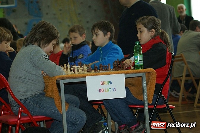 Zdjęcie w galerii na portalu naszraciborz.pl: Szachowa rywalizacja w X Memoriale im. W. Hanczarka wiadomości z regionu