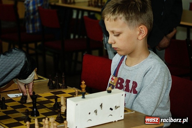 Zdjęcie w galerii na portalu naszraciborz.pl: Szachowa rywalizacja w X Memoriale im. W. Hanczarka wiadomości z regionu