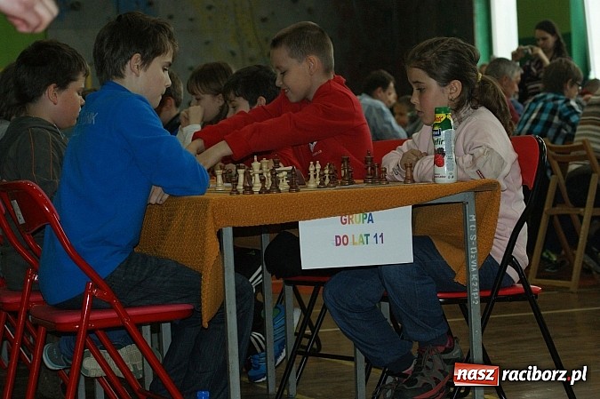 Zdjęcie w galerii na portalu naszraciborz.pl: Szachowa rywalizacja w X Memoriale im. W. Hanczarka wiadomości z regionu