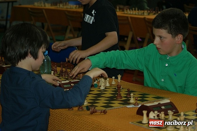Zdjęcie w galerii na portalu naszraciborz.pl: Szachowa rywalizacja w X Memoriale im. W. Hanczarka wiadomości z regionu