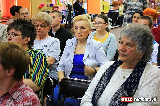 Zdjęcie w galerii na portalu naszraciborz.pl: Młody ks. Karol Wojtyła przyjeżdżał na ziemię raciborską wiadomości z regionu