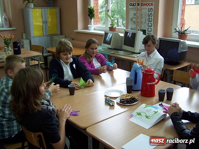 Zdjęcie w galerii na portalu naszraciborz.pl: Lernen-Spielen-Spass haben po prostu Nauka-zabawa-przyjemność wiadomości z regionu