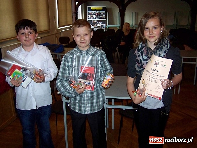 Zdjęcie w galerii na portalu naszraciborz.pl: Lernen-Spielen-Spass haben po prostu Nauka-zabawa-przyjemność wiadomości z regionu