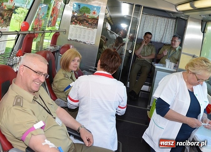 Zdjęcie w galerii na portalu naszraciborz.pl: Pogranicznicy na straży życia - oddali krew  wiadomości z regionu