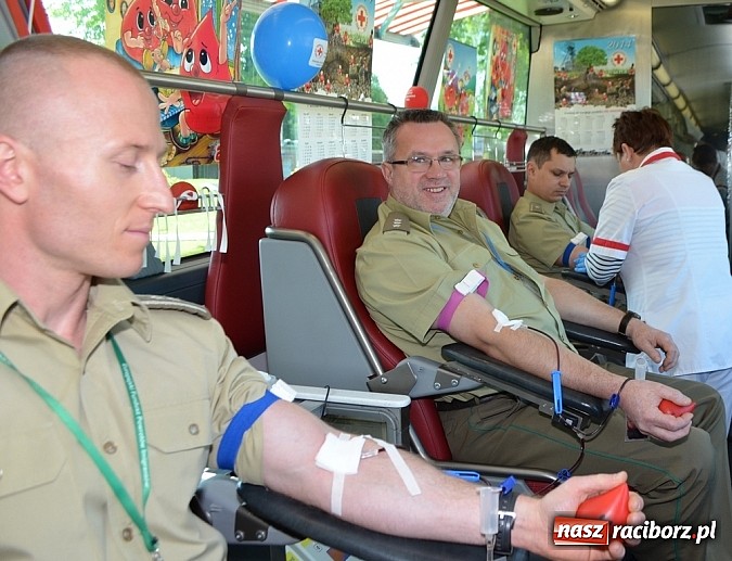 Zdjęcie w galerii na portalu naszraciborz.pl: Pogranicznicy na straży życia - oddali krew  wiadomości z regionu