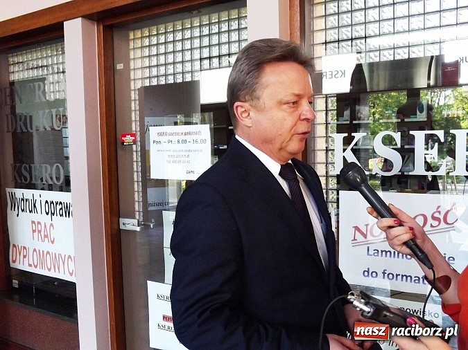 Zdjęcie w galerii na portalu naszraciborz.pl: Instytut Studi&oacute;w Społecznych PWSZ świętuje 10-lecie wiadomości z regionu