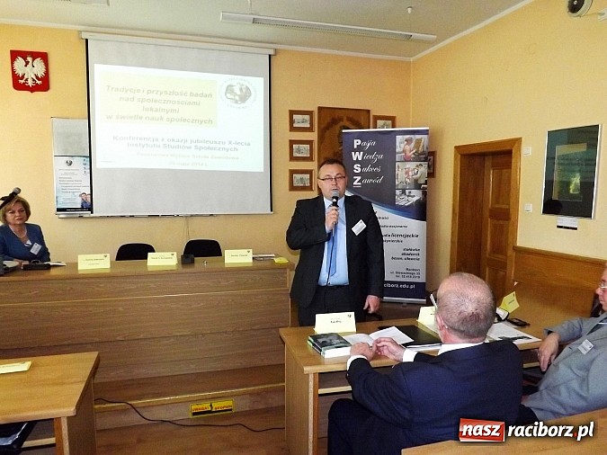 Zdjęcie w galerii na portalu naszraciborz.pl: Instytut Studi&oacute;w Społecznych PWSZ świętuje 10-lecie wiadomości z regionu