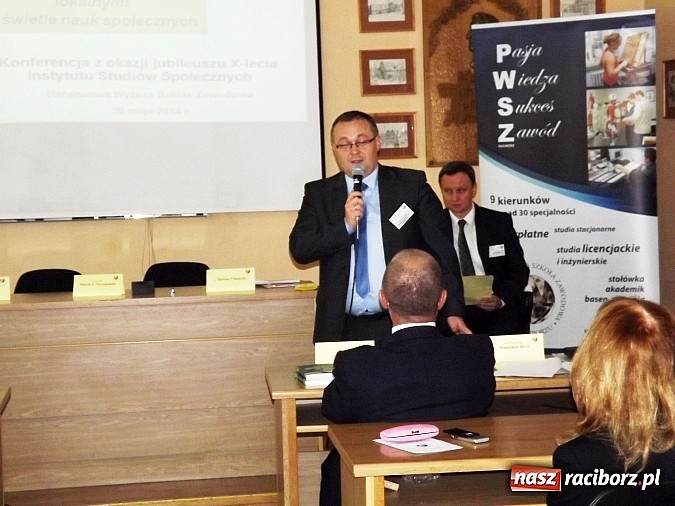 Zdjęcie w galerii na portalu naszraciborz.pl: Instytut Studi&oacute;w Społecznych PWSZ świętuje 10-lecie wiadomości z regionu