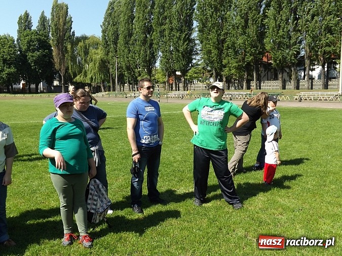 Zdjęcie w galerii na portalu naszraciborz.pl: Igrzyska Sport ku radości - olimpijski znicz na stadionie PWSZ wiadomości z regionu