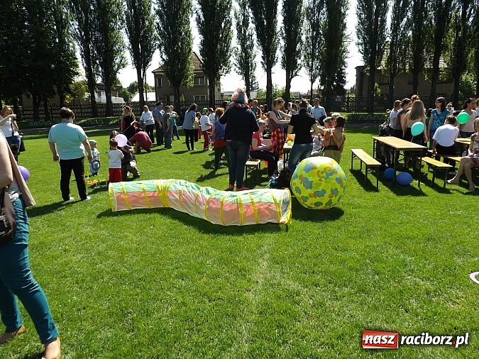 Zdjęcie w galerii na portalu naszraciborz.pl: Igrzyska Sport ku radości - olimpijski znicz na stadionie PWSZ wiadomości z regionu