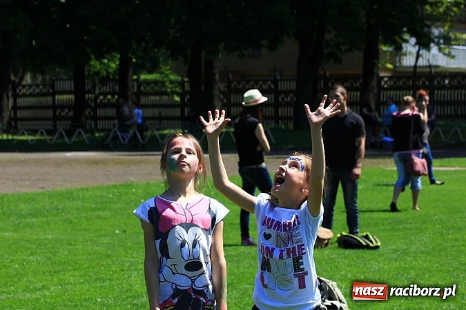 Zdjęcie w galerii na portalu naszraciborz.pl: Igrzyska Sport ku radości - olimpijski znicz na stadionie PWSZ wiadomości z regionu