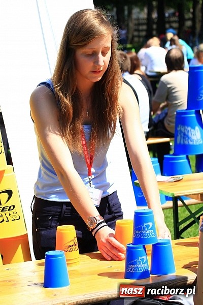 Zdjęcie w galerii na portalu naszraciborz.pl: Igrzyska Sport ku radości - olimpijski znicz na stadionie PWSZ wiadomości z regionu