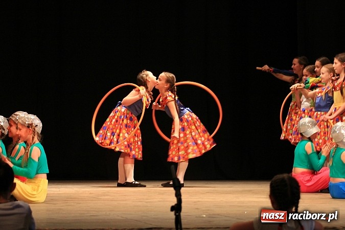 Zdjęcie w galerii na portalu naszraciborz.pl: Festiwal Twórczości Artystycznej Racibórz 2014. Dziś w Strzesze zagościł taniec wiadomości z regionu