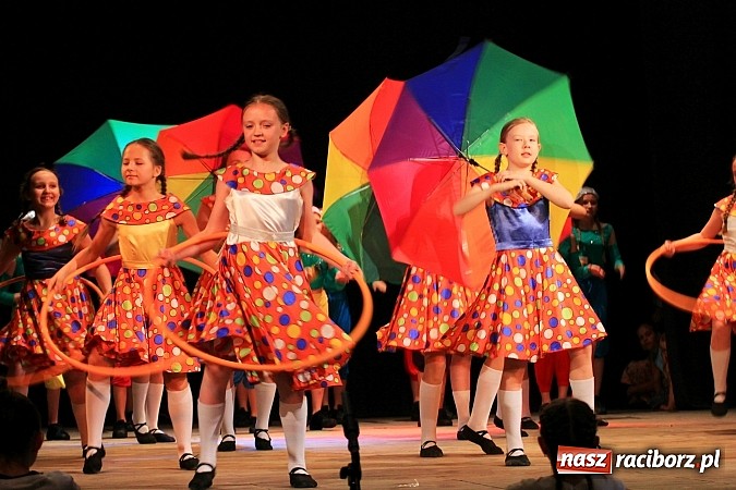 Zdjęcie w galerii na portalu naszraciborz.pl: Festiwal Twórczości Artystycznej Racibórz 2014. Dziś w Strzesze zagościł taniec wiadomości z regionu