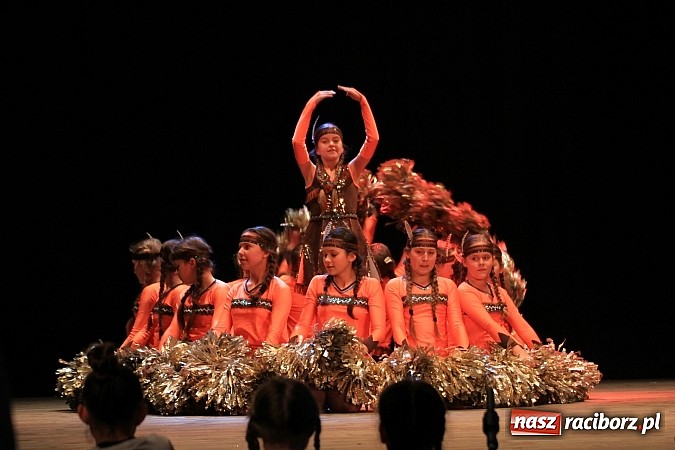 Zdjęcie w galerii na portalu naszraciborz.pl: Festiwal Twórczości Artystycznej Racibórz 2014. Dziś w Strzesze zagościł taniec wiadomości z regionu