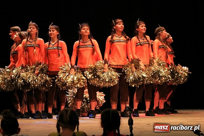 Zdjęcie w galerii na portalu naszraciborz.pl: Festiwal Twórczości Artystycznej Racibórz 2014. Dziś w Strzesze zagościł taniec wiadomości z regionu