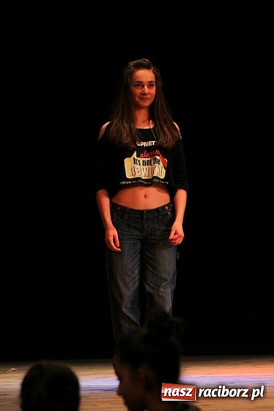 Zdjęcie w galerii na portalu naszraciborz.pl: Festiwal Twórczości Artystycznej Racibórz 2014. Dziś w Strzesze zagościł taniec wiadomości z regionu