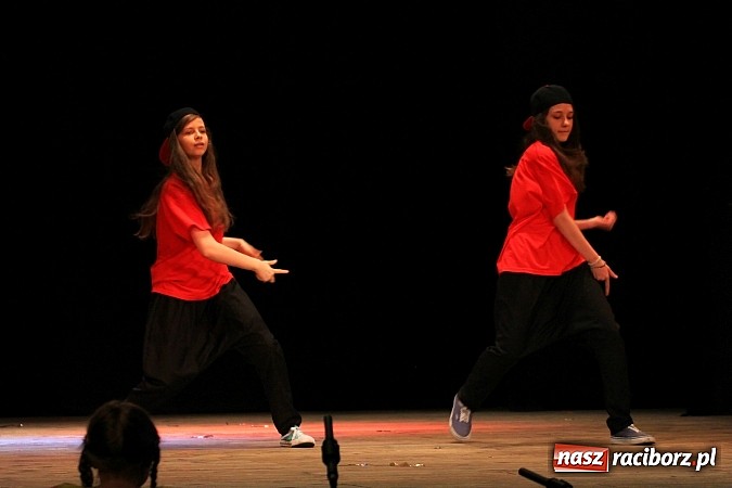 Zdjęcie w galerii na portalu naszraciborz.pl: Festiwal Twórczości Artystycznej Racibórz 2014. Dziś w Strzesze zagościł taniec wiadomości z regionu