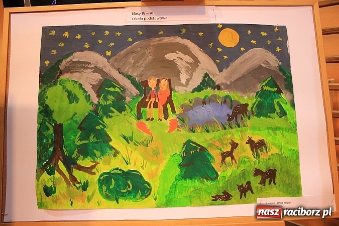 Zdjęcie w galerii na portalu naszraciborz.pl: W Zespole Szk&oacute;ł w Krzanowicach nagrodzono młodych artyst&oacute;w wiadomości z regionu