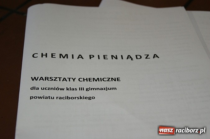 Zdjęcie w galerii na portalu naszraciborz.pl: Chemia pieniądza - ZSZ kusi gimnazjalistów  wiadomości z regionu