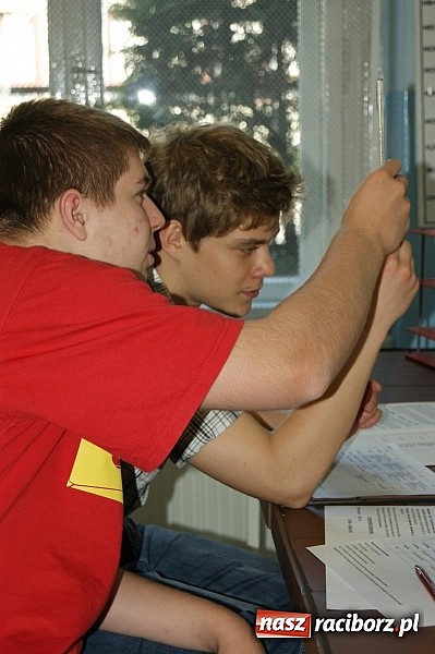 Zdjęcie w galerii na portalu naszraciborz.pl: Chemia pieniądza - ZSZ kusi gimnazjalistów  wiadomości z regionu