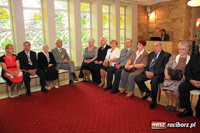 Zdjęcie w galerii na portalu naszraciborz.pl: Razem przez życie... Złote Gody w USC wiadomości z regionu