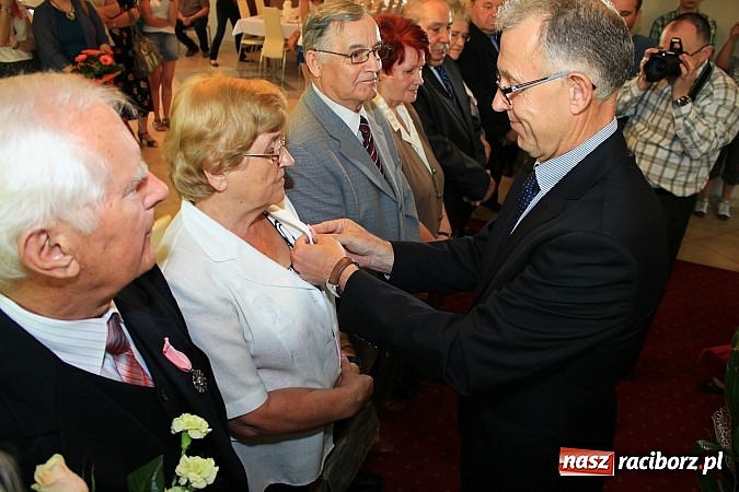 Zdjęcie w galerii na portalu naszraciborz.pl: Razem przez życie... Złote Gody w USC wiadomości z regionu