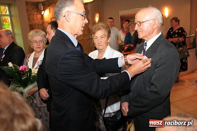 Zdjęcie w galerii na portalu naszraciborz.pl: Razem przez życie... Złote Gody w USC wiadomości z regionu