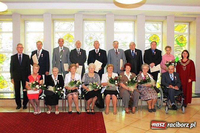 Zdjęcie w galerii na portalu naszraciborz.pl: Razem przez życie... Złote Gody w USC wiadomości z regionu