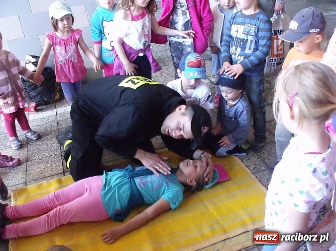 Zdjęcie w galerii na portalu naszraciborz.pl: Bezpieczny przedszkolak ze Studziennej  wiadomości z regionu