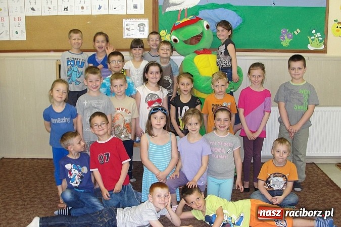 Zdjęcie w galerii na portalu naszraciborz.pl: Franklin odwiedził Przedszkole nr 26 wiadomości z regionu