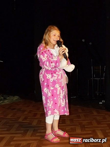 Zdjęcie w galerii na portalu naszraciborz.pl: Pieski małe dwa, czyli Festiwalu Twórczości Artystycznej ciąg dalszy wiadomości z regionu