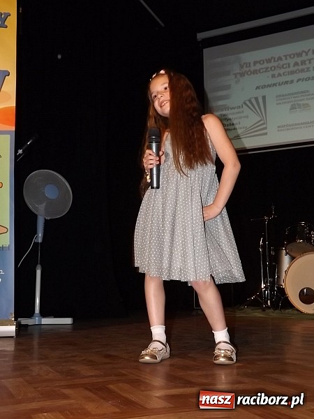 Zdjęcie w galerii na portalu naszraciborz.pl: Pieski małe dwa, czyli Festiwalu Twórczości Artystycznej ciąg dalszy wiadomości z regionu