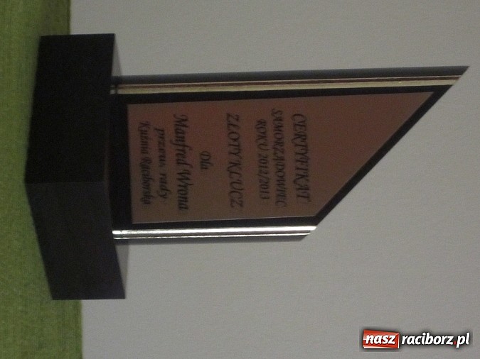 Zdjęcie w galerii na portalu naszraciborz.pl: Honorowe tytuły dla samorządów z Kuźni wiadomości z regionu