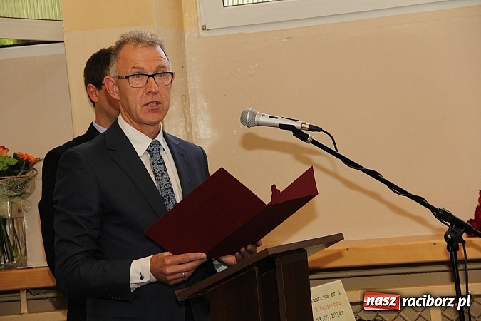 Zdjęcie w galerii na portalu naszraciborz.pl: Wisława Szymborska od dziś patronką G1 wiadomości z regionu