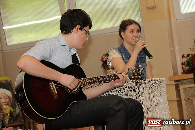 Zdjęcie w galerii na portalu naszraciborz.pl: Wisława Szymborska od dziś patronką G1 wiadomości z regionu