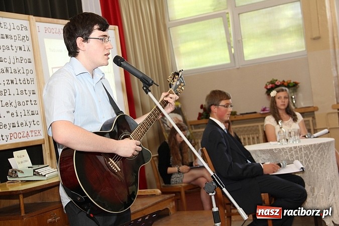 Zdjęcie w galerii na portalu naszraciborz.pl: Wisława Szymborska od dziś patronką G1 wiadomości z regionu