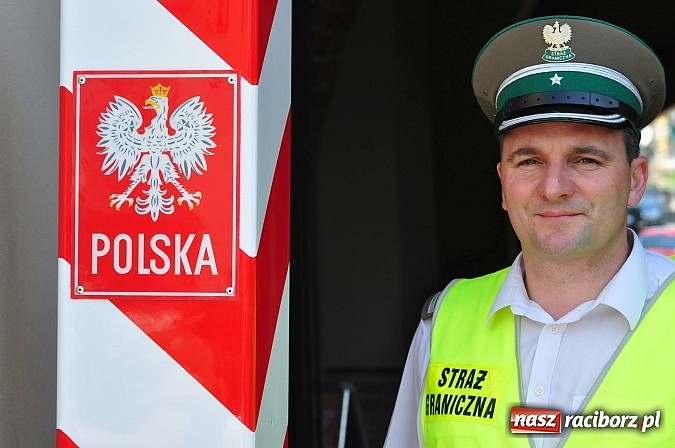 Zdjęcie w galerii na portalu naszraciborz.pl: Śląsko-Małopolski Oddział Straży Granicznej w Raciborzu ma patrona i sztandar wiadomości z regionu