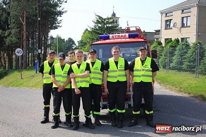 Zdjęcie w galerii na portalu naszraciborz.pl: Najpierw msza święta o dobre zbiory, a później procesja ku czci św. Urbana wiadomości z regionu