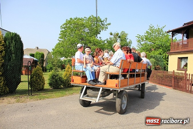 Zdjęcie w galerii na portalu naszraciborz.pl: Najpierw msza święta o dobre zbiory, a później procesja ku czci św. Urbana wiadomości z regionu