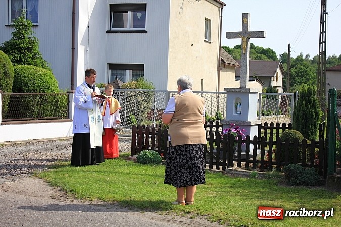 Zdjęcie w galerii na portalu naszraciborz.pl: Najpierw msza święta o dobre zbiory, a później procesja ku czci św. Urbana wiadomości z regionu