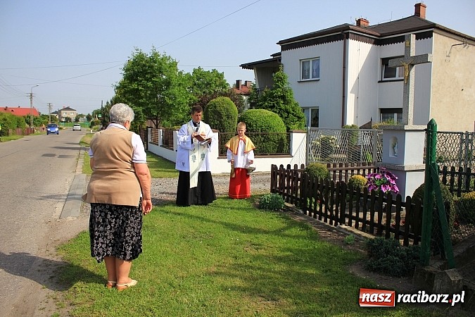 Zdjęcie w galerii na portalu naszraciborz.pl: Najpierw msza święta o dobre zbiory, a później procesja ku czci św. Urbana wiadomości z regionu