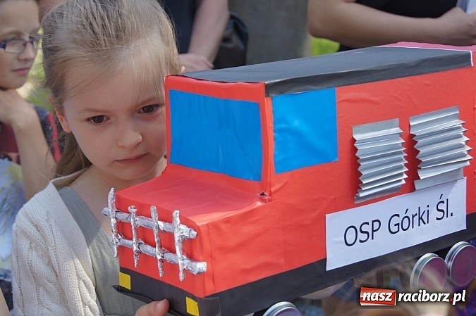 Zdjęcie w galerii na portalu naszraciborz.pl: Strażacy z G&oacute;rek Śl. zaprosili dzieci na piknik wiadomości z regionu