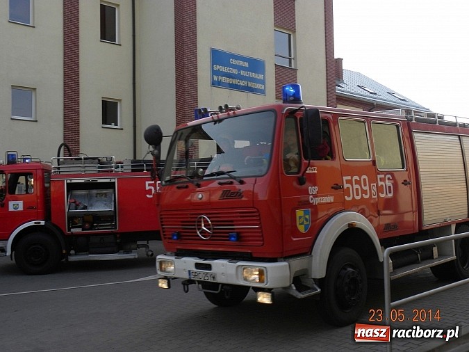 Zdjęcie w galerii na portalu naszraciborz.pl: Wielkie manewry pietrowickich strażak&oacute;w wiadomości z regionu